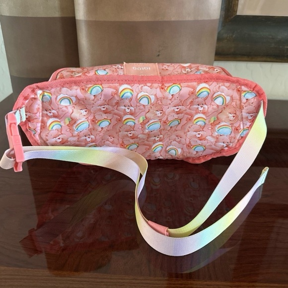 Igloo *NWT* Special Edition Care Bear Cheer Bear Fanny Pack Cooler Bag - Picture 10 of 11